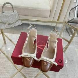 Picture of Valentino Shoes _SKUValentinosz35-40J111020311